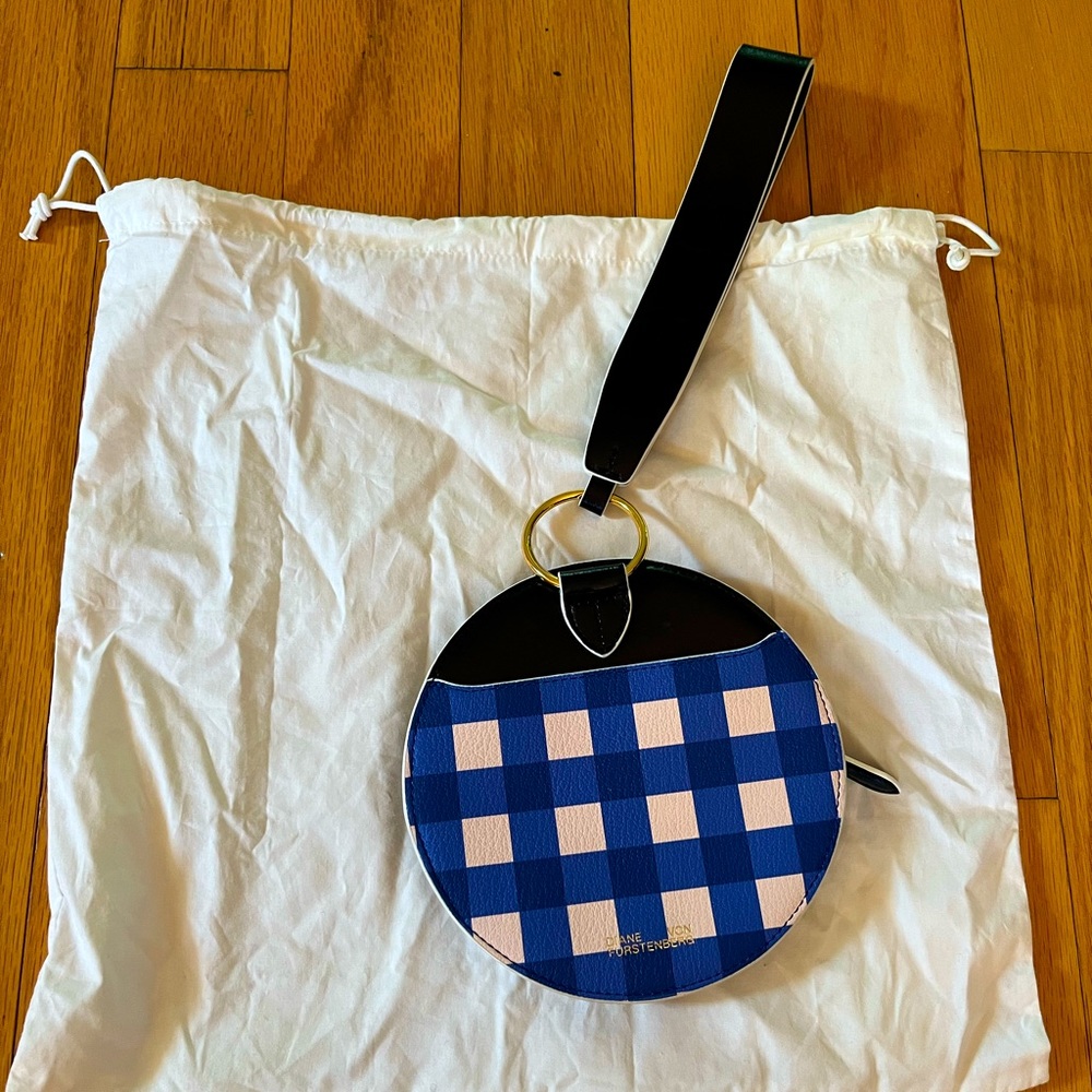 Diane Von Furstenberg circle clutch